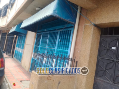 Solo Clasificados - Venta de local 166mts2 con licorería en su interior higuerote - imagen: 1