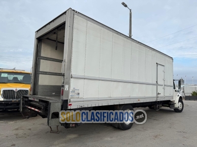 2018 FREIGHTLINER M2 26FT REEFER TRUCK STOCK 18... 