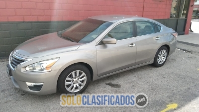2014 Nissan Altima with less 91,000 miles... 