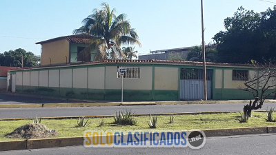 Solo Clasificados - Vendo casa granja comercial 880 Mtrs2 Bqto Vzla - imagen: 1